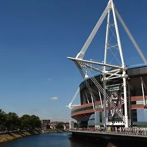 https://atlas-road-guest-house.cardiffhotelswales.com